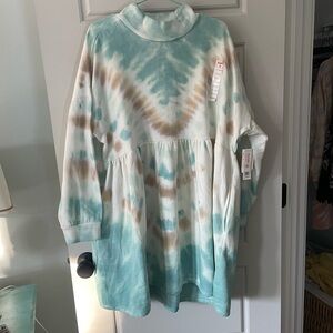 Tie-Dye teal xl tunic sweatshirt by Dari nwt great for the beach!